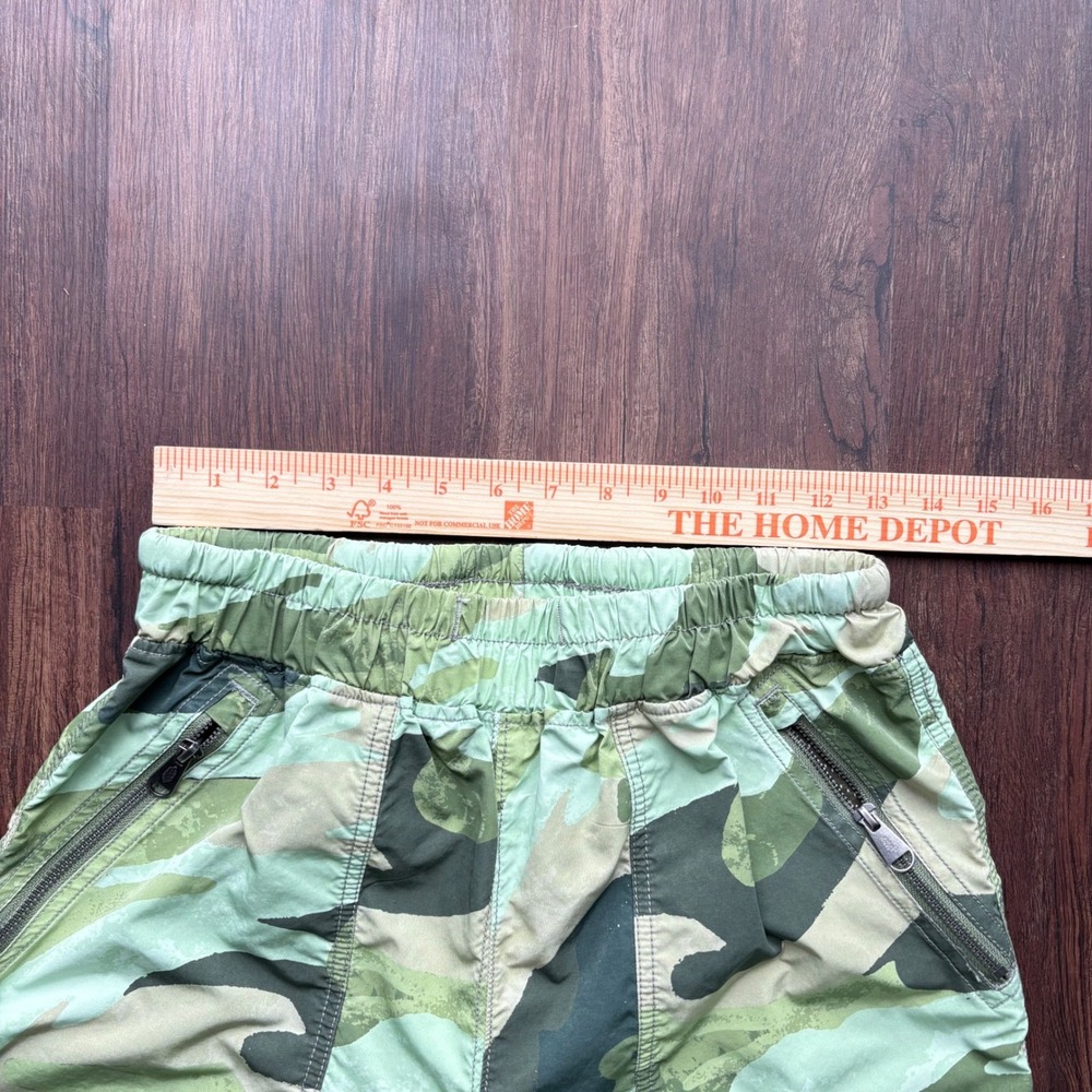 ♾️Free People Movement Green Camo Cargo Pants Small Snap Ankle Elastic Waist S♾️ - Picture 4 of 8